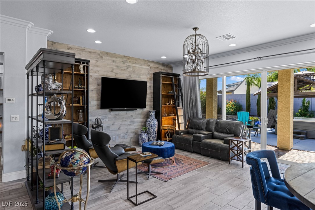 8713 Long Winter Court Property Photo 13