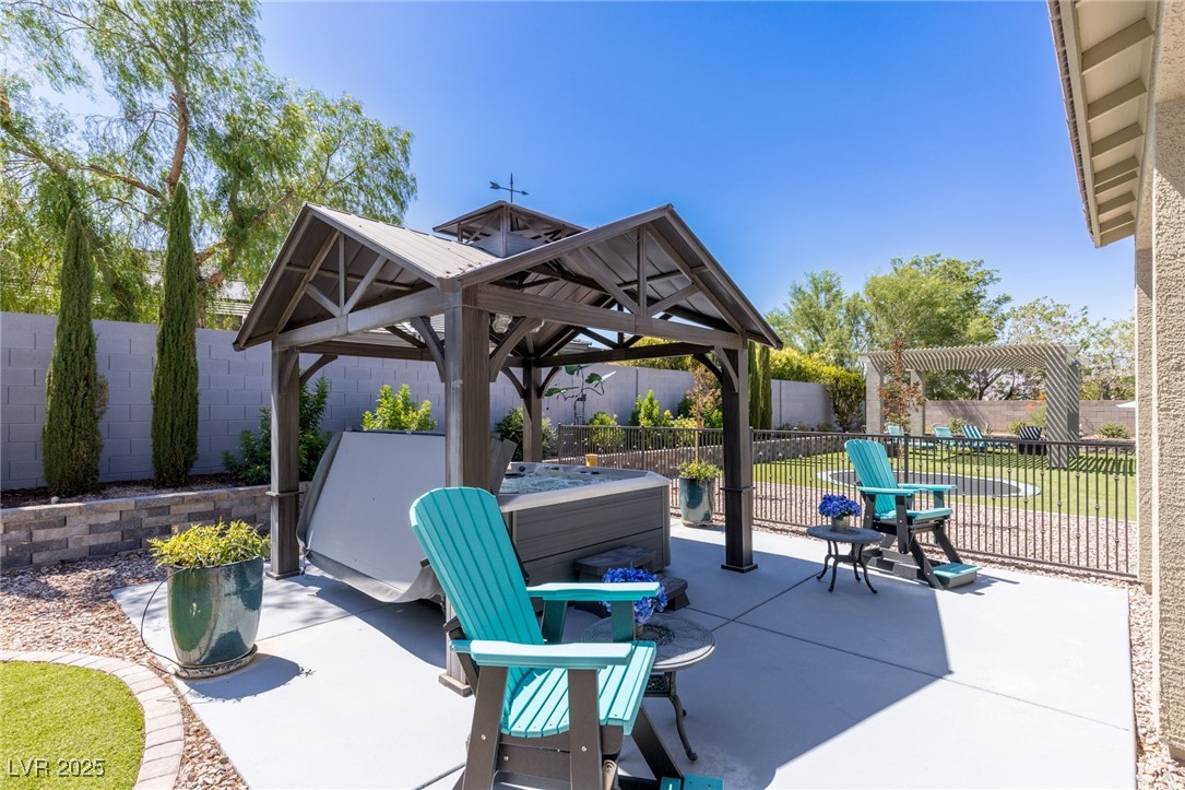 8713 Long Winter Court Property Photo 38