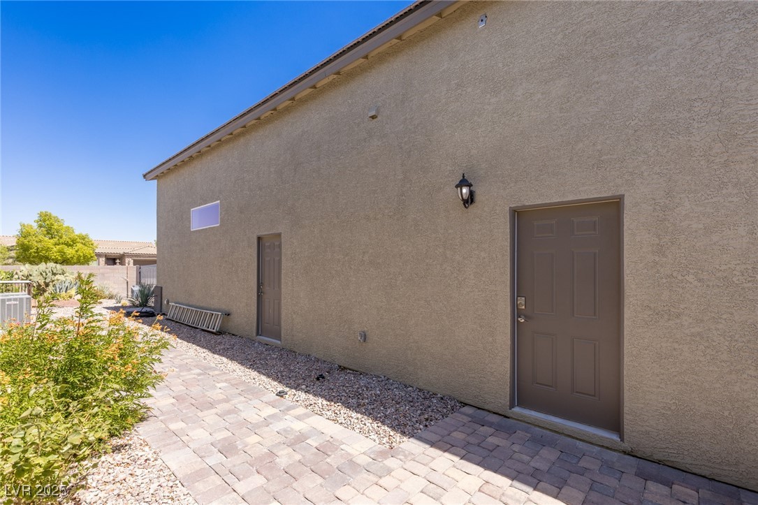 8713 Long Winter Court Property Photo 46
