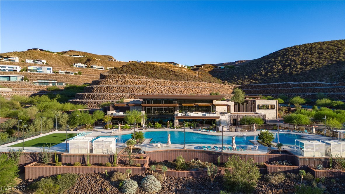 12 Wanderlust Court Property Photo 15