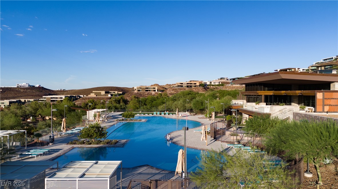 12 Wanderlust Court Property Photo 16
