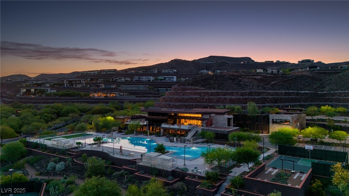 12 Wanderlust Court Property Photo 19