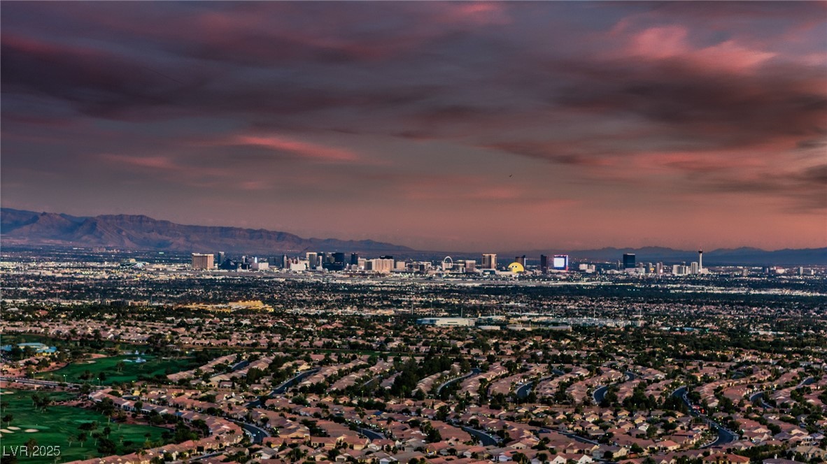 12 Wanderlust Court Property Photo 25
