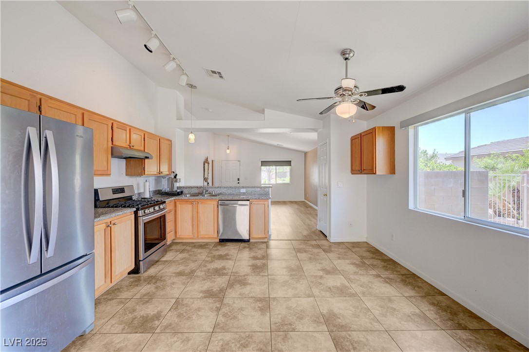 7488 Evening Falls Drive Property Photo 22