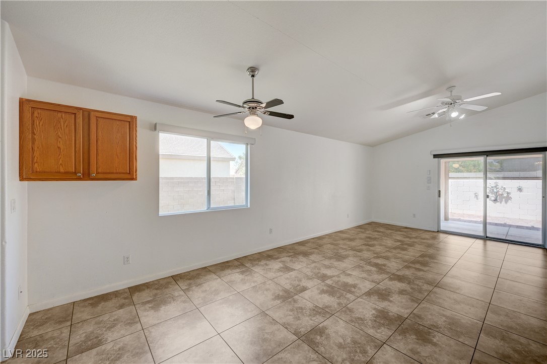 7488 Evening Falls Drive Property Photo 24