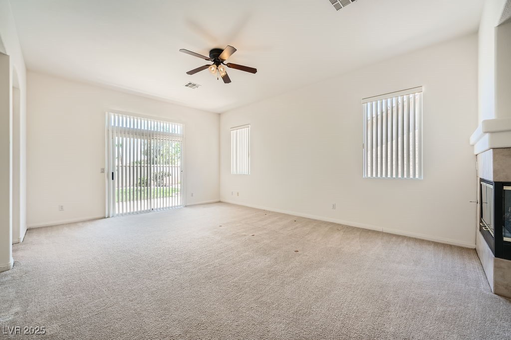 324 Quiet Harbor Drive Property Photo 14