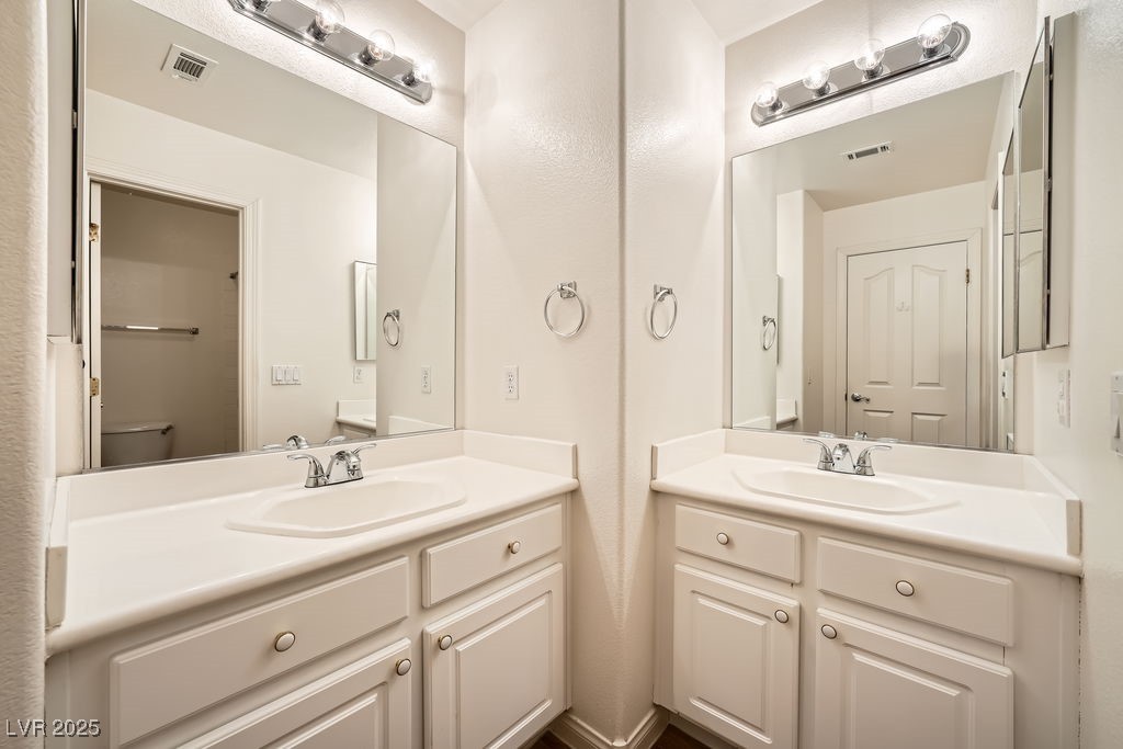 324 Quiet Harbor Drive Property Photo 23