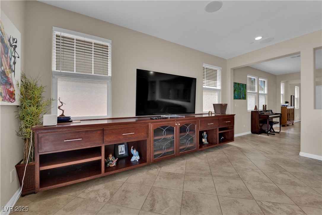 2714 Frabiele Street Property Photo 23