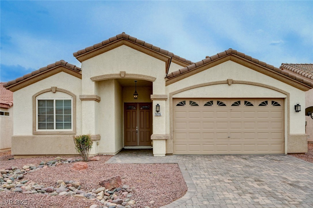 525 Sun Mountain Avenue Property Photo 1