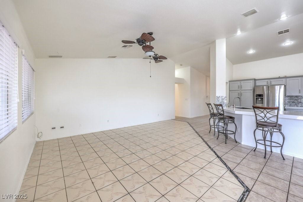 4010 Hemphill Street Property Photo 10