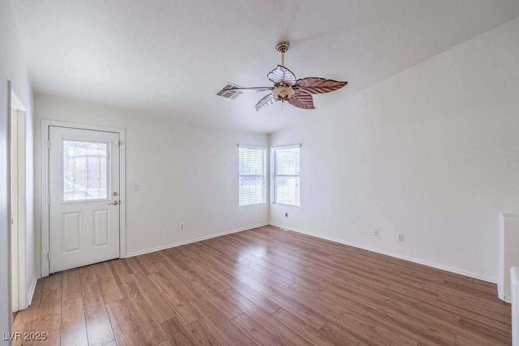 4010 Hemphill Street Property Photo 18