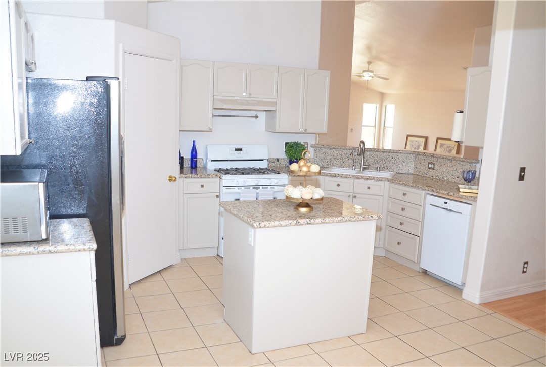 7340 Alpine Ridge Street Property Photo 4