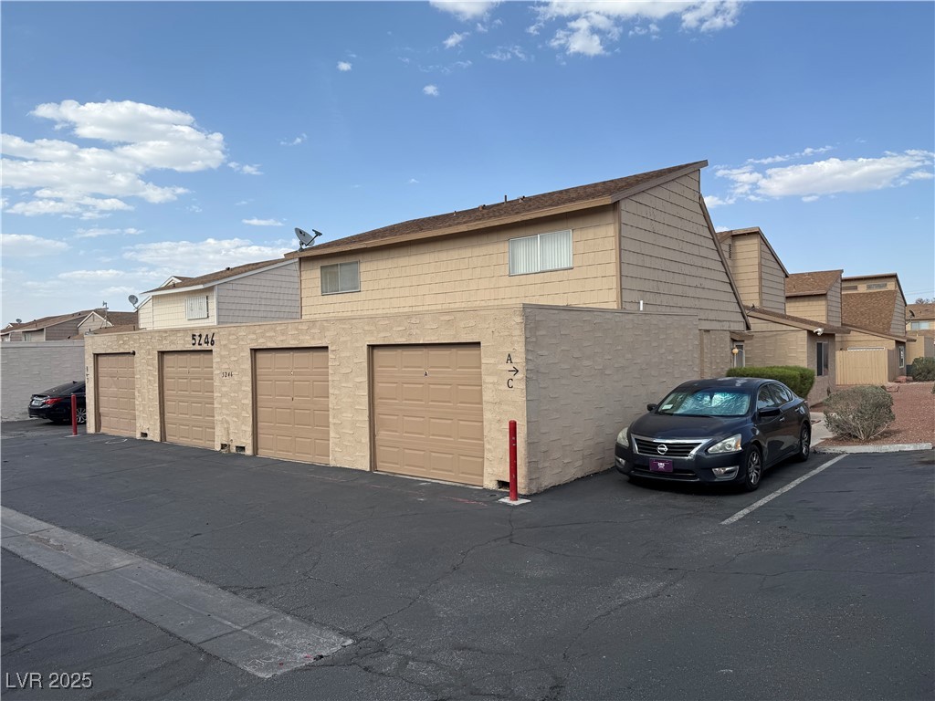 5246 Golden Lane D Property Photo 1
