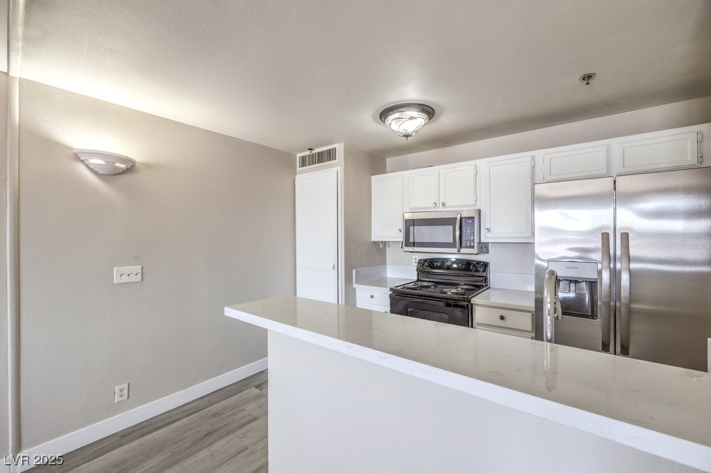 1381 East University Avenue 204 Property Photo 6