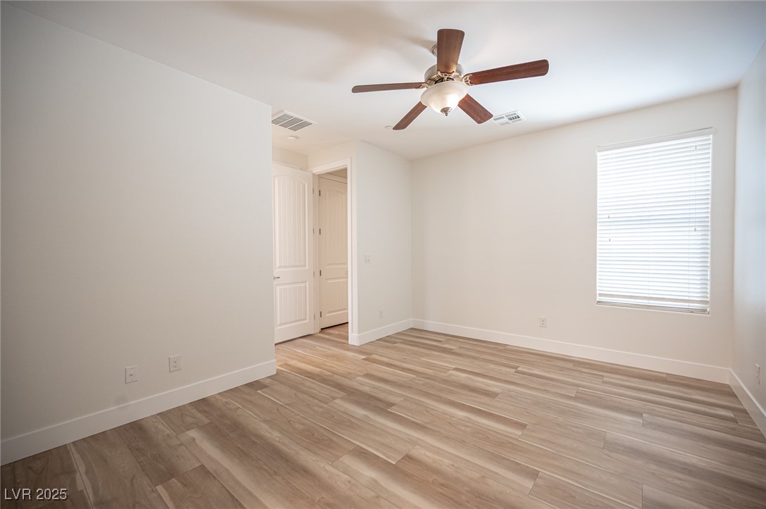 1617 Meadow Bluffs Avenue Property Photo 3