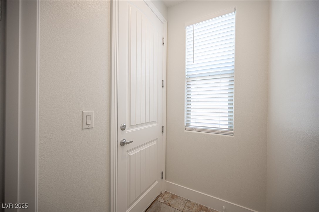 1617 Meadow Bluffs Avenue Property Photo 42