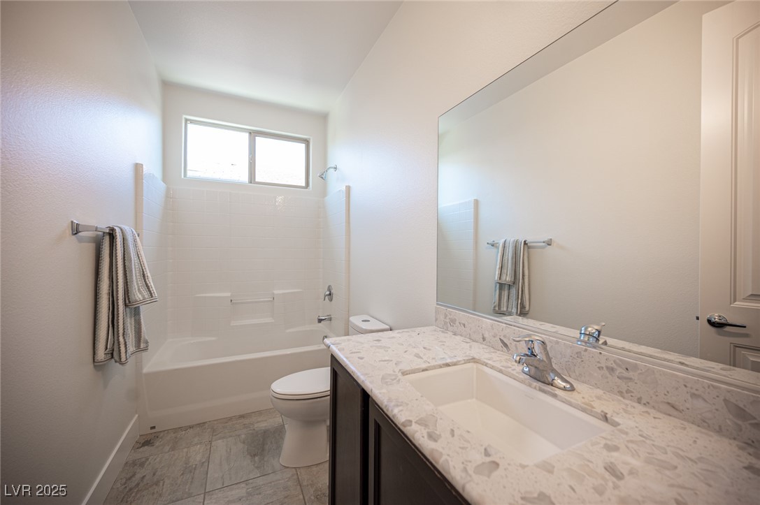 1617 Meadow Bluffs Avenue Property Photo 43