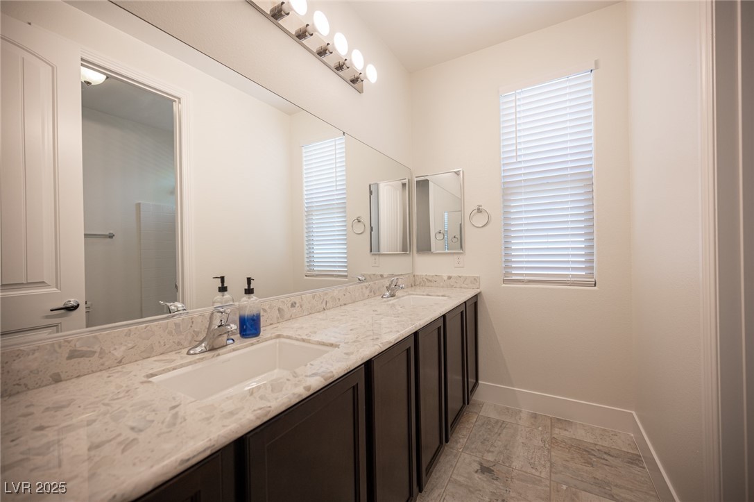 1617 Meadow Bluffs Avenue Property Photo 47