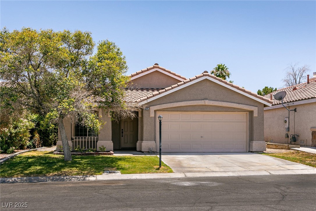 4825 White Aspen Avenue Property Photo 1