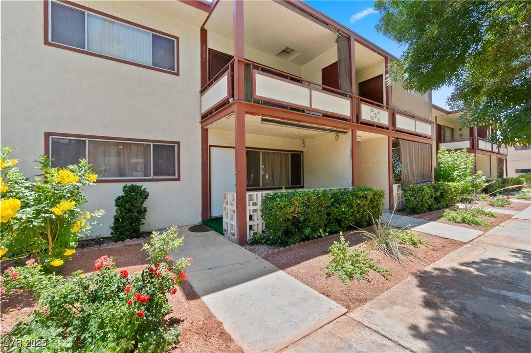 350 East Desert Inn Road D104 Property Photo 1