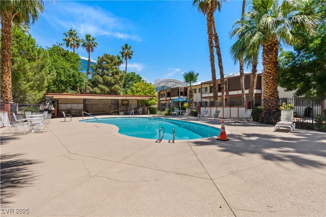 350 East Desert Inn Road D104 Property Photo 19