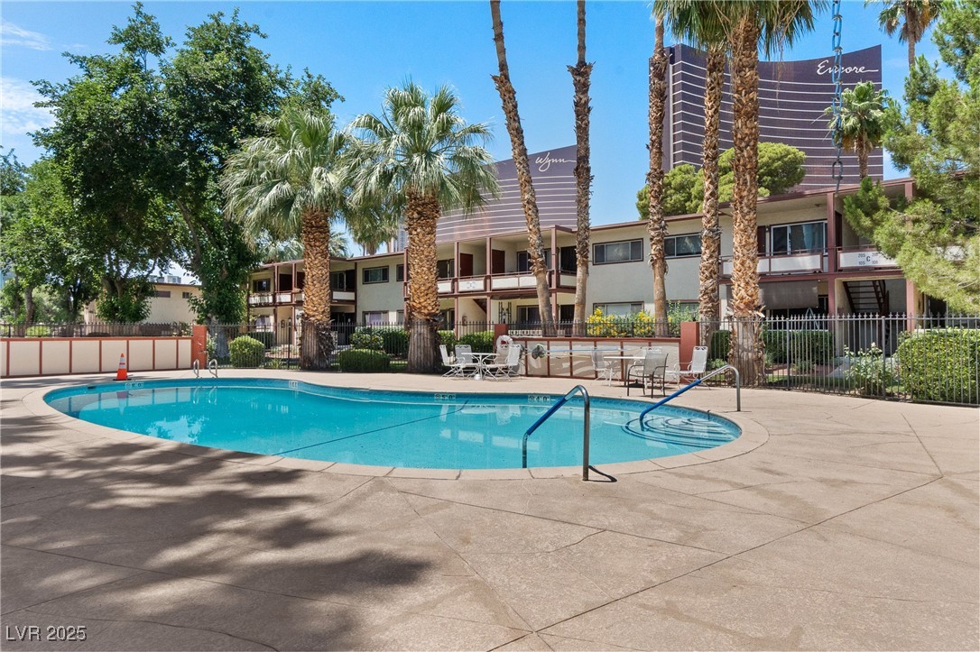 350 East Desert Inn Road D104 Property Photo 21