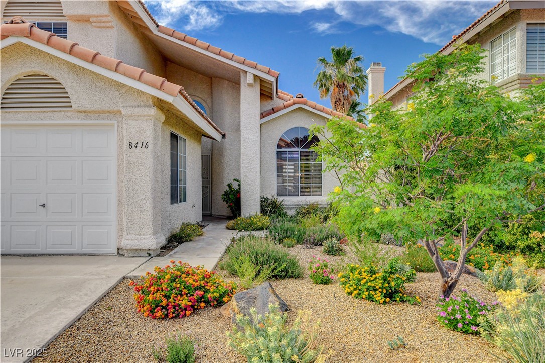 8416 Dry Cliff Circle Property Photo 4