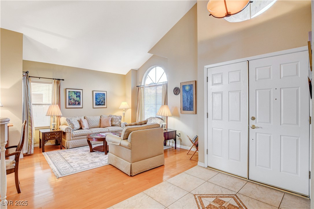 8416 Dry Cliff Circle Property Photo 6