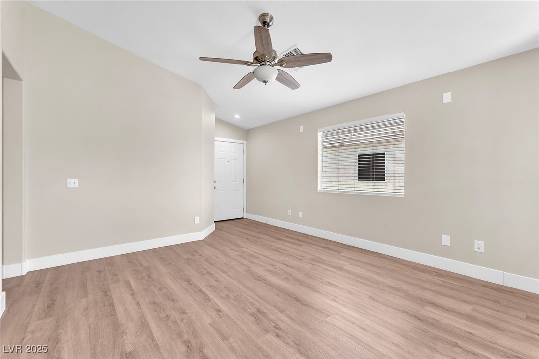 5912 Kentlands Street Property Photo 4