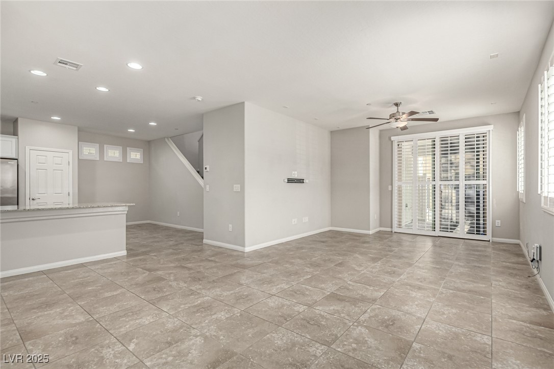 6145 Scarlet Leaf Street Property Photo 6