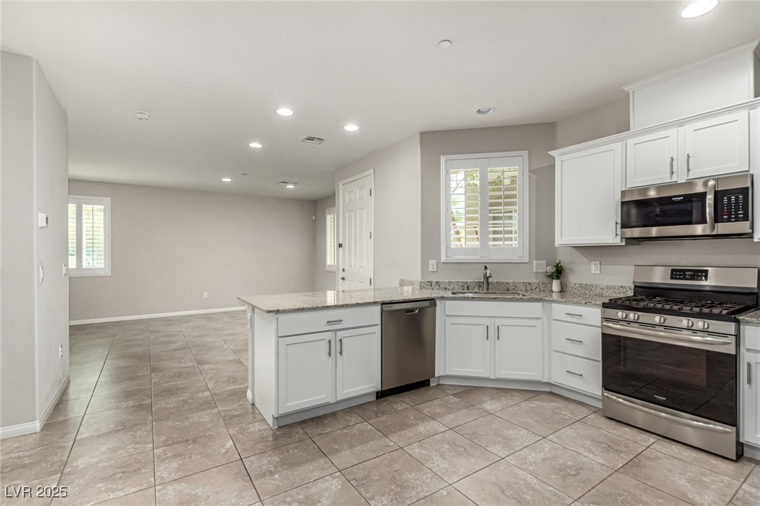 6145 Scarlet Leaf Street Property Photo 11
