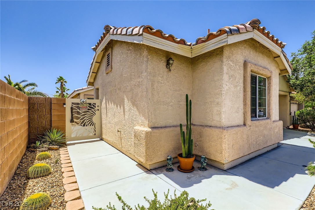 4361 Valley Quail Way Property Photo 3