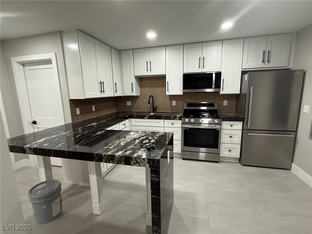 2528 Tournament Street Property Photo 21
