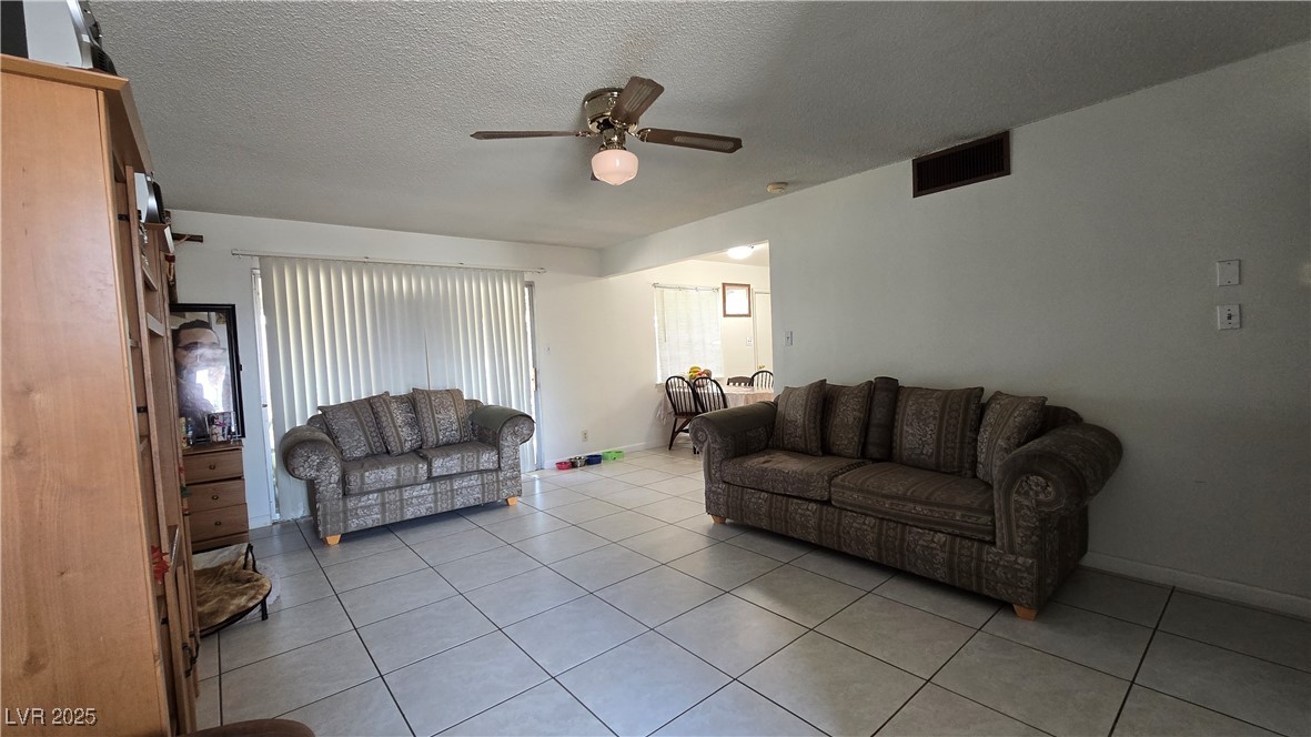 5209 Del Monte Avenue Property Photo 4