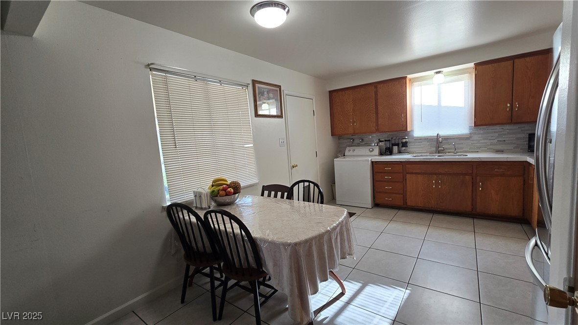 5209 Del Monte Avenue Property Photo 8