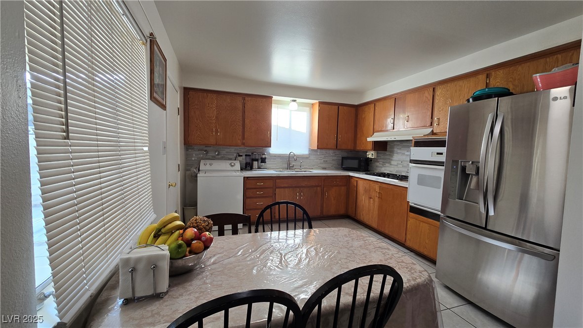 5209 Del Monte Avenue Property Photo 9