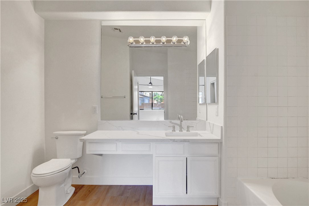 2050 North Los Feliz Street 171 Property Photo 25