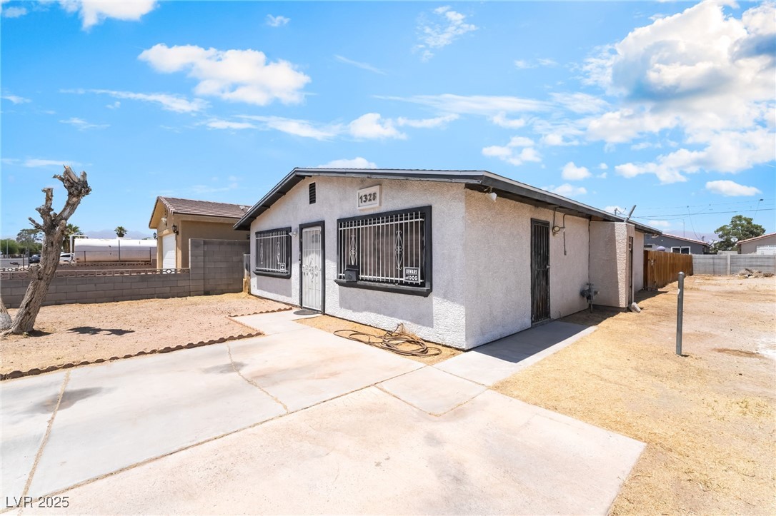 1328 Balzar Avenue Property Photo 7