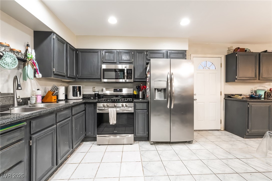 1328 Balzar Avenue Property Photo 16