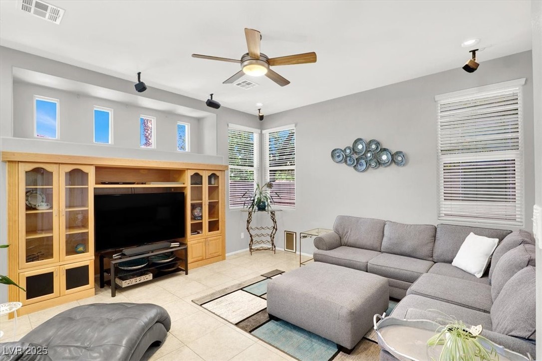 9408 Ironsend Street Property Photo 6