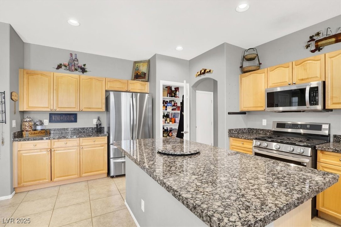9408 Ironsend Street Property Photo 10