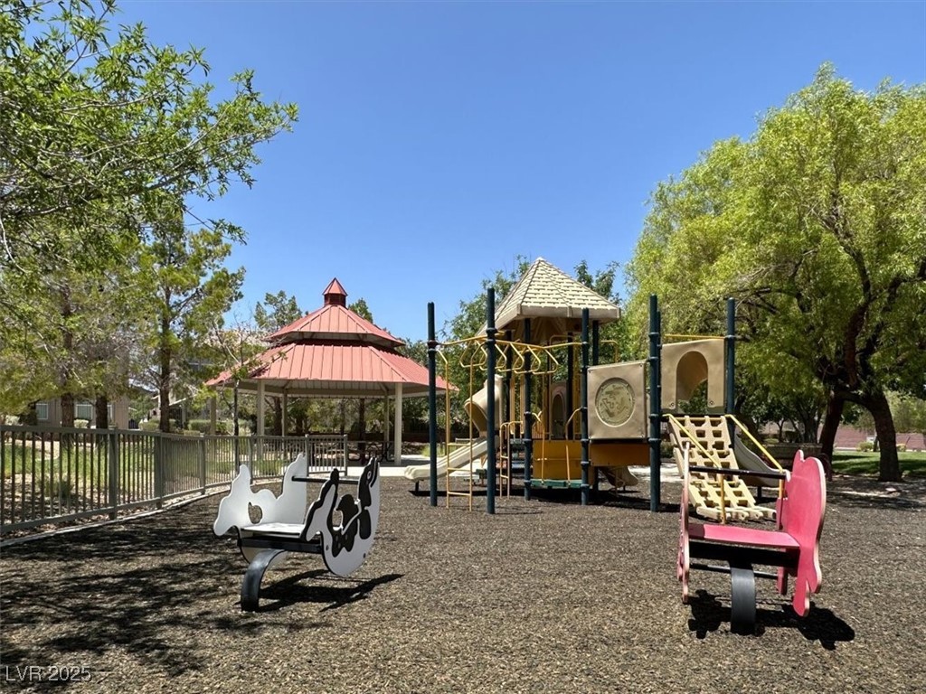 9408 Ironsend Street Property Photo 42
