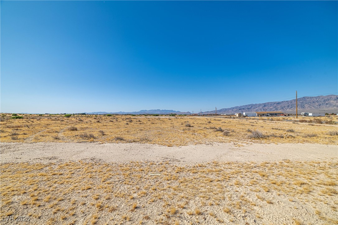 2021 East Ricky Road Property Photo 7