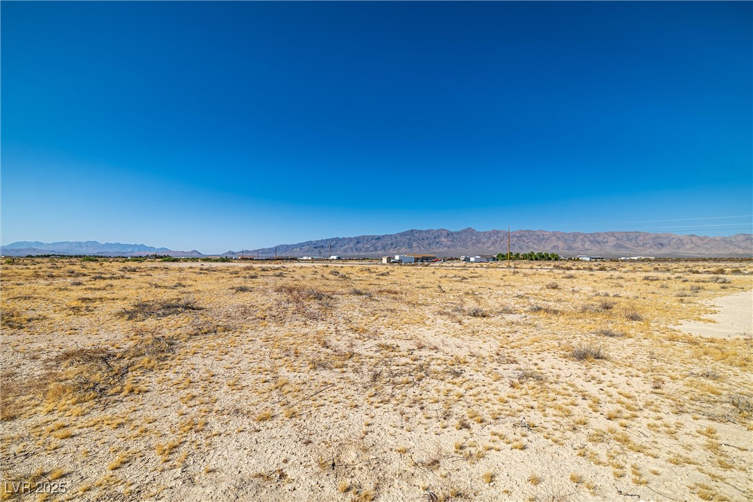 2021 East Ricky Road Property Photo 8