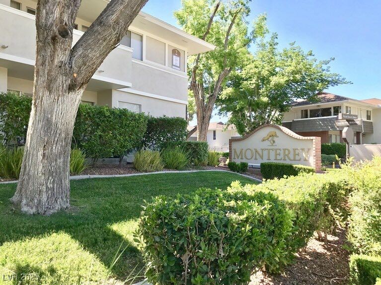 668 Oakmont Avenue 1715 Property Photo 3