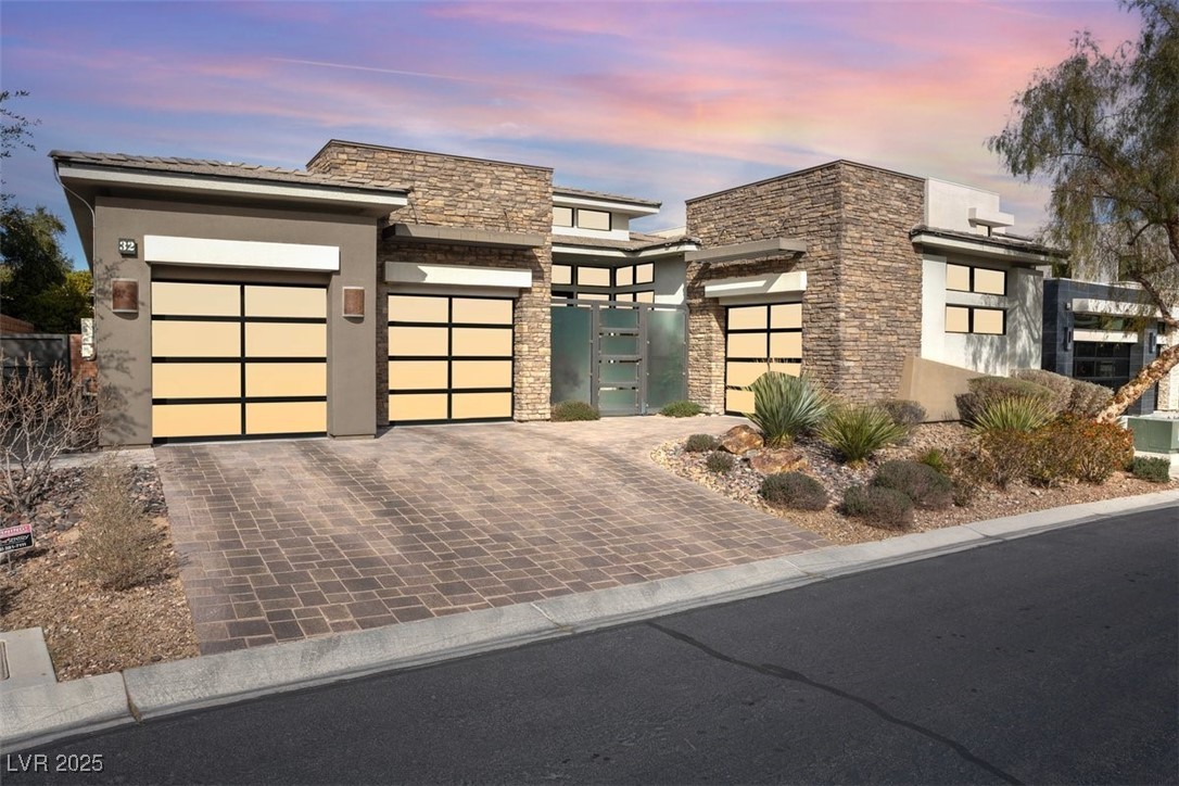 32 Hunting Horn Drive Property Photo 1