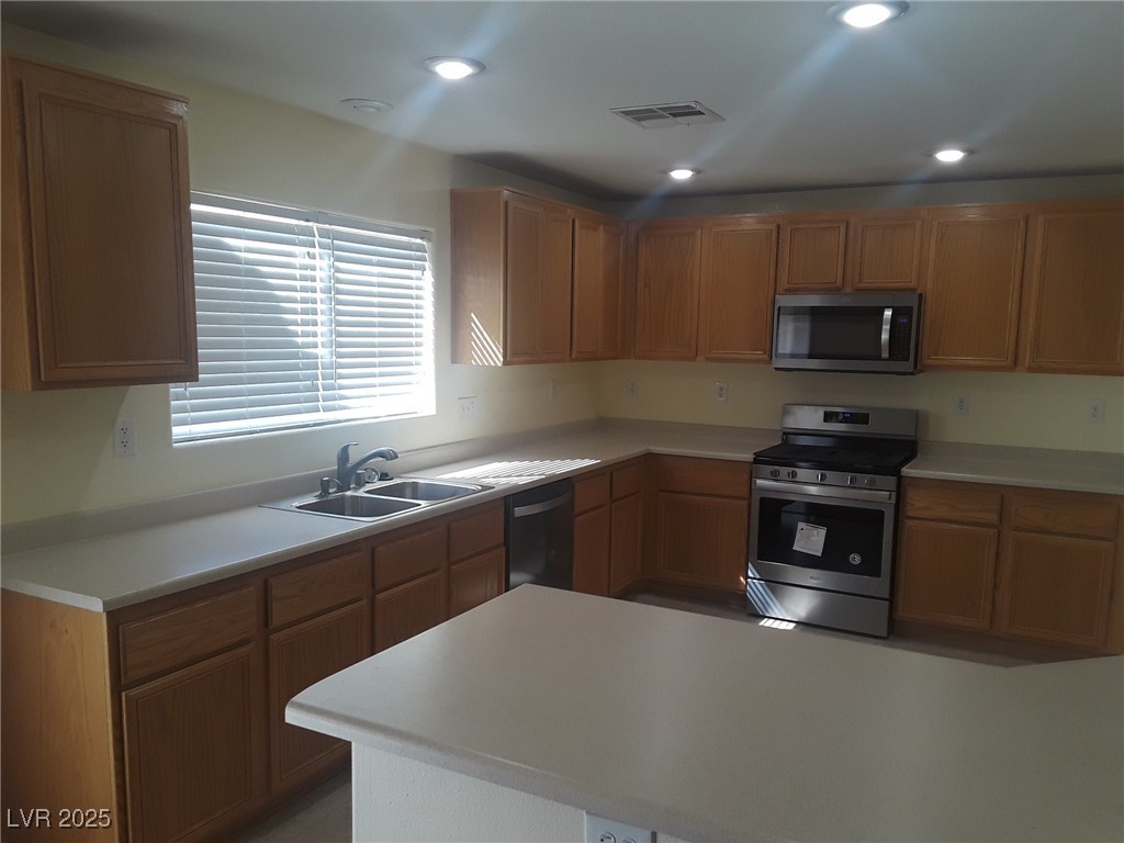 9237 Weeping Water Property Photo 6