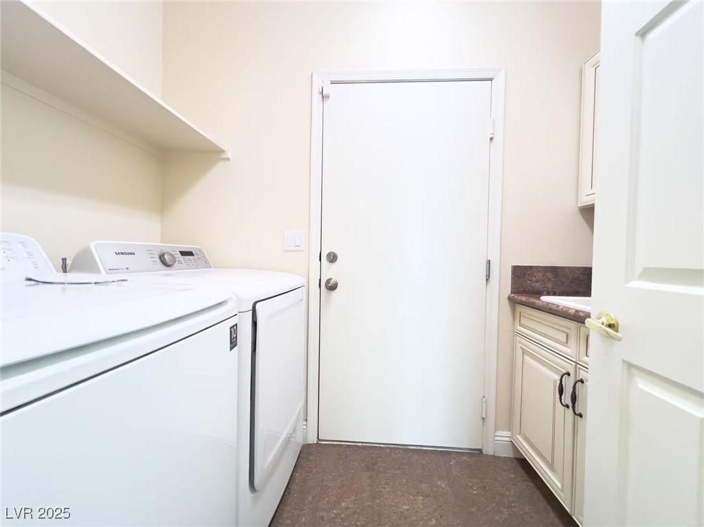 2019 Silverton Drive Property Photo 14
