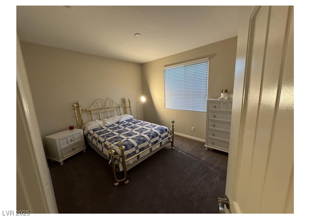 1361 White Water Way Property Photo 5