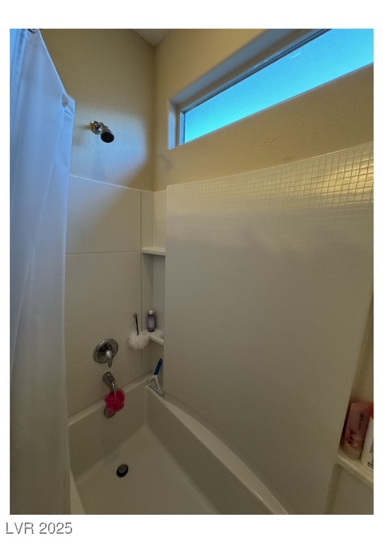 1361 White Water Way Property Photo 7